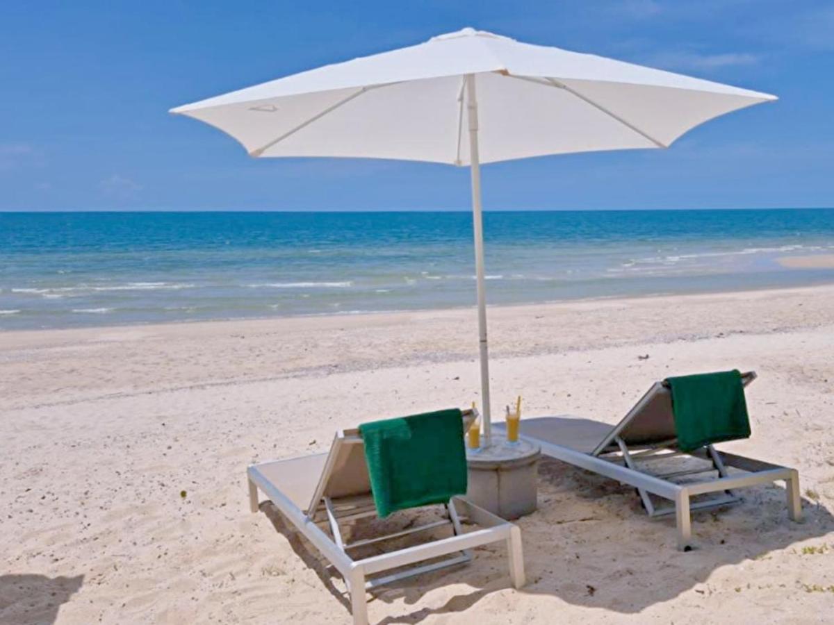Le Petit Saint Tropez Khanom Exterior foto
